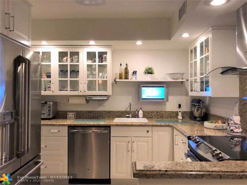 9845 Pineapple Tree Dr - Photo 1