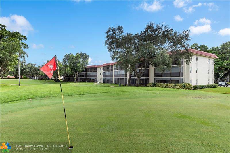 211 Hollybrook Dr - Photo 1