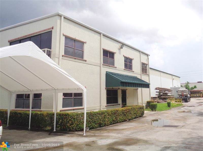 1891 33rd Ct - Photo 1