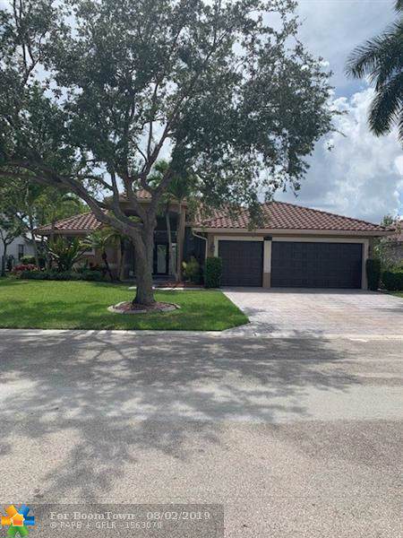 5450 109th Way - Photo 1