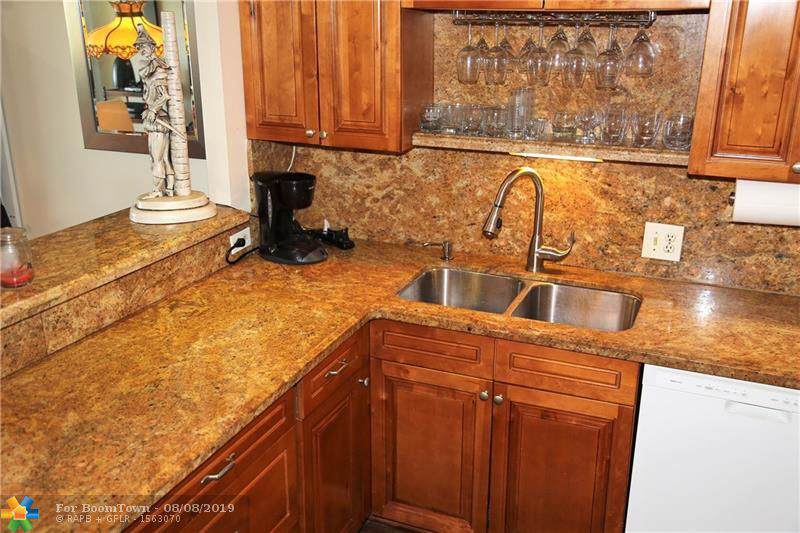 3250 Palm Aire Dr - Photo 1