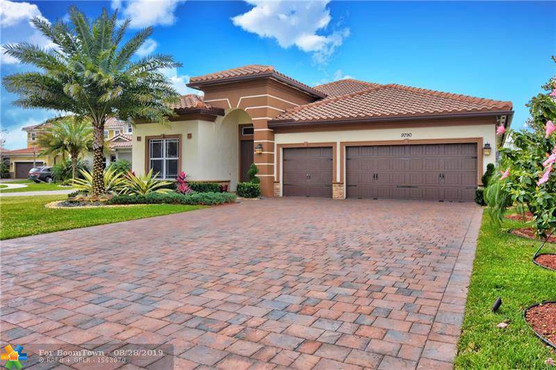 9790 Lakeview Ln - Photo 1