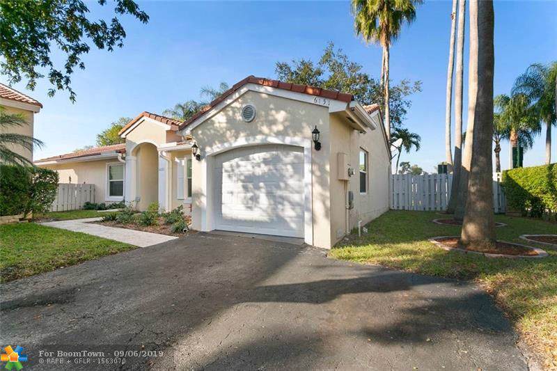 6151 44th Ln - Photo 1