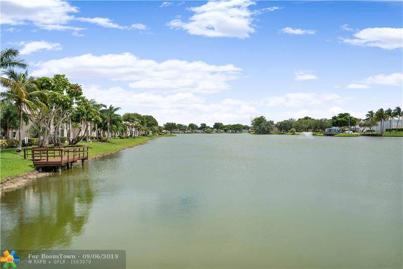 5521 Lakeside Dr - Photo 1