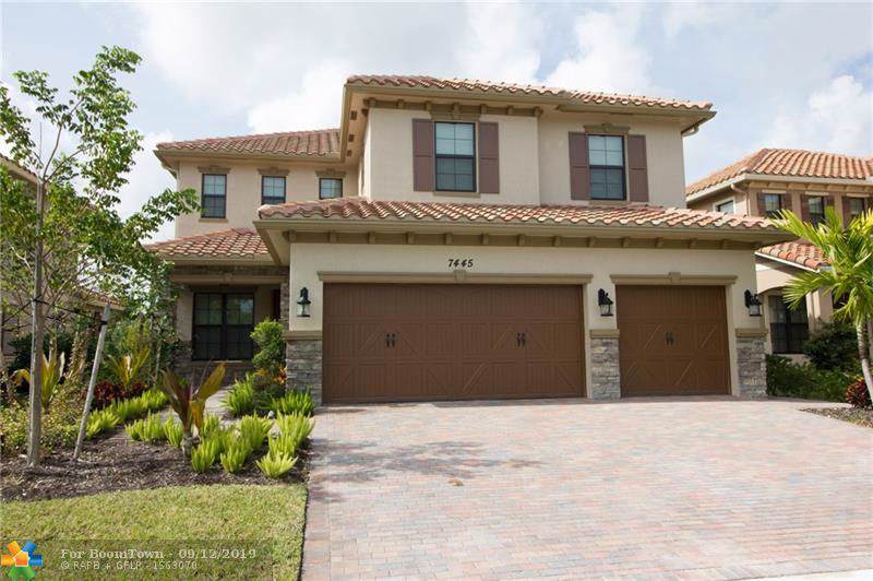 7445 109th Way - Photo 1
