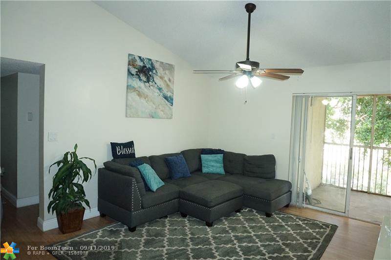 5720 Rock Island Rd - Photo 1