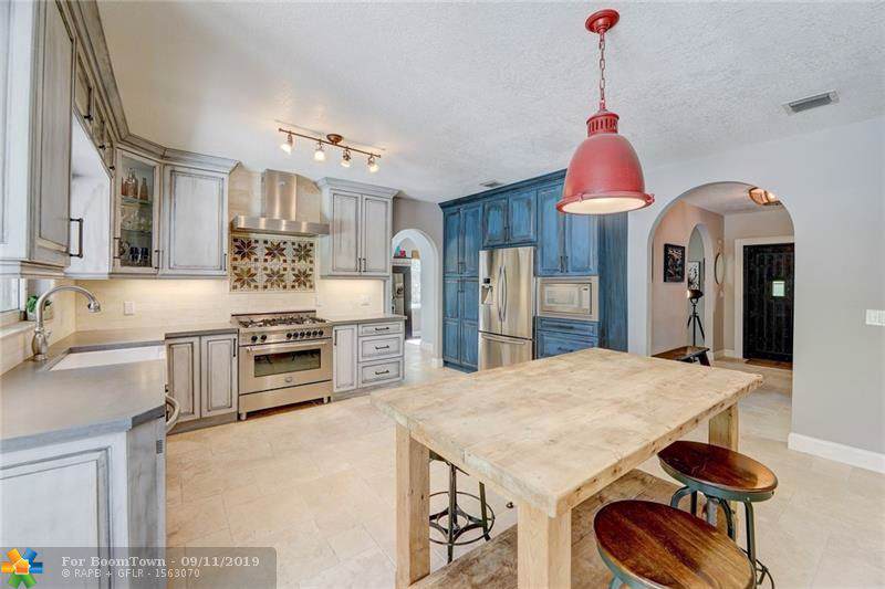 2600 29th Way - Photo 1