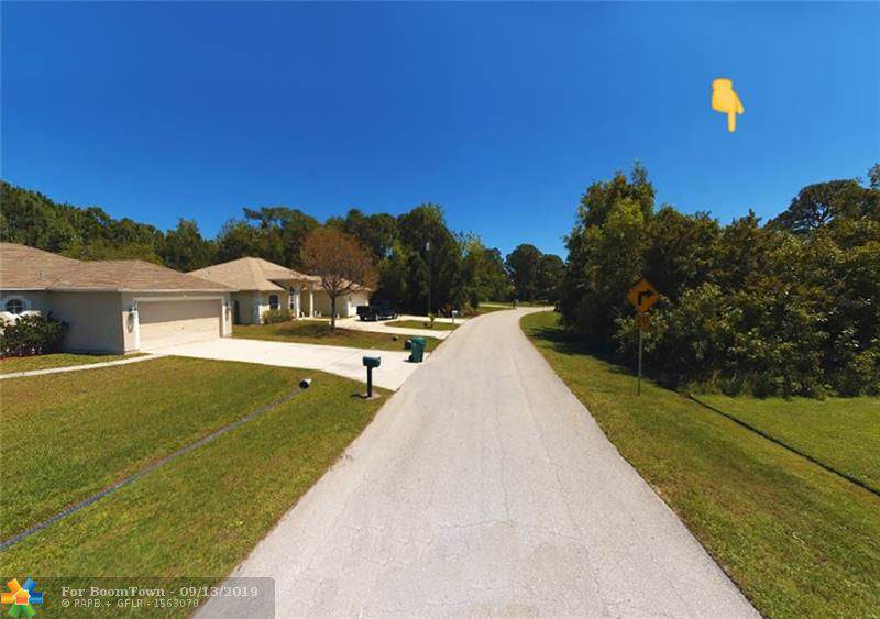 2782 Mariposa Ave - Photo 1