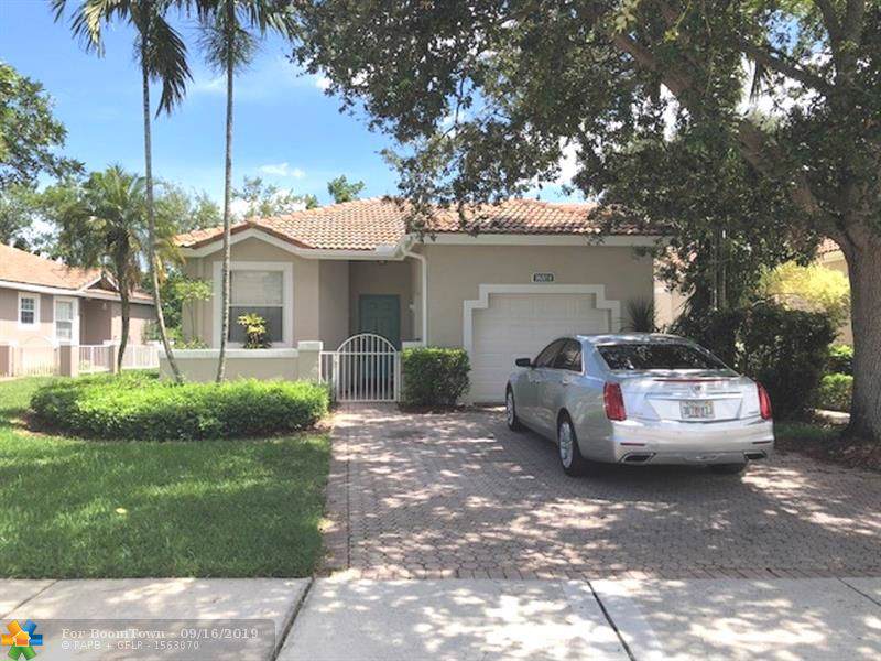 7620 Aragon Blvd - Photo 1