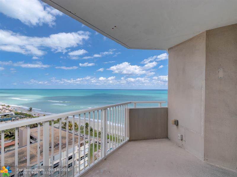 1950 Ocean Dr - Photo 1