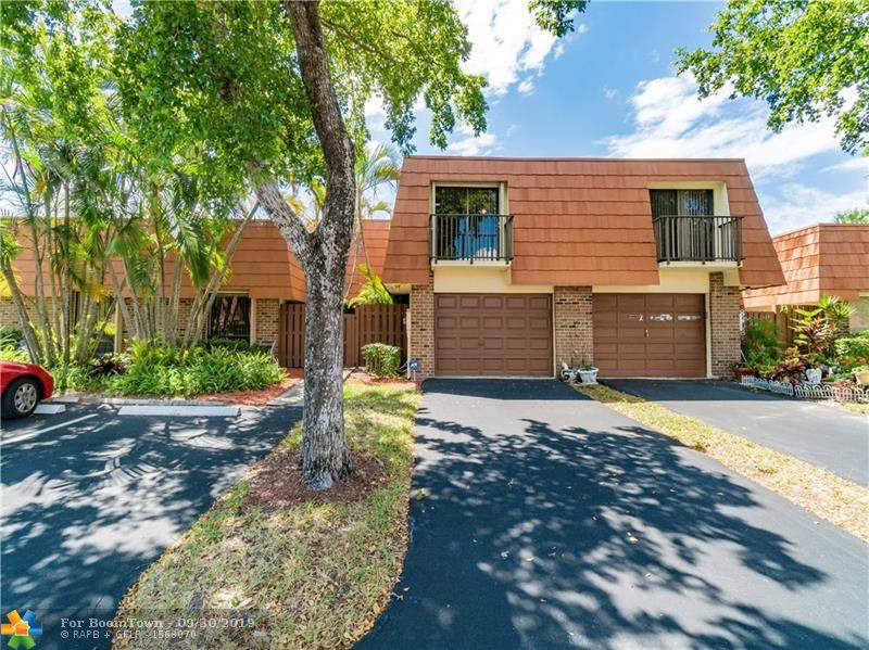 8304 Coral Cir - Photo 1