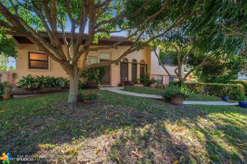 2518 Sugarloaf Ln - Photo 1