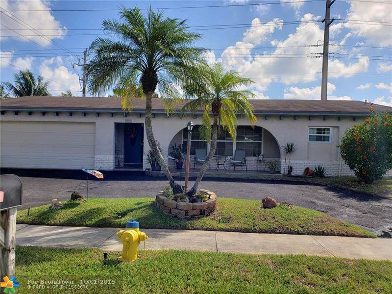821 92nd Ave - Photo 1