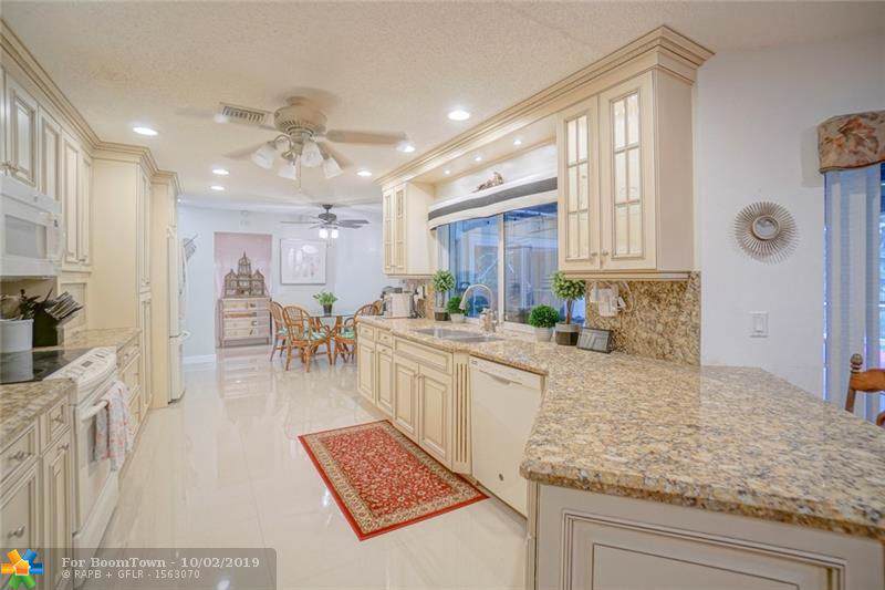 131 84Th Way - Photo 1