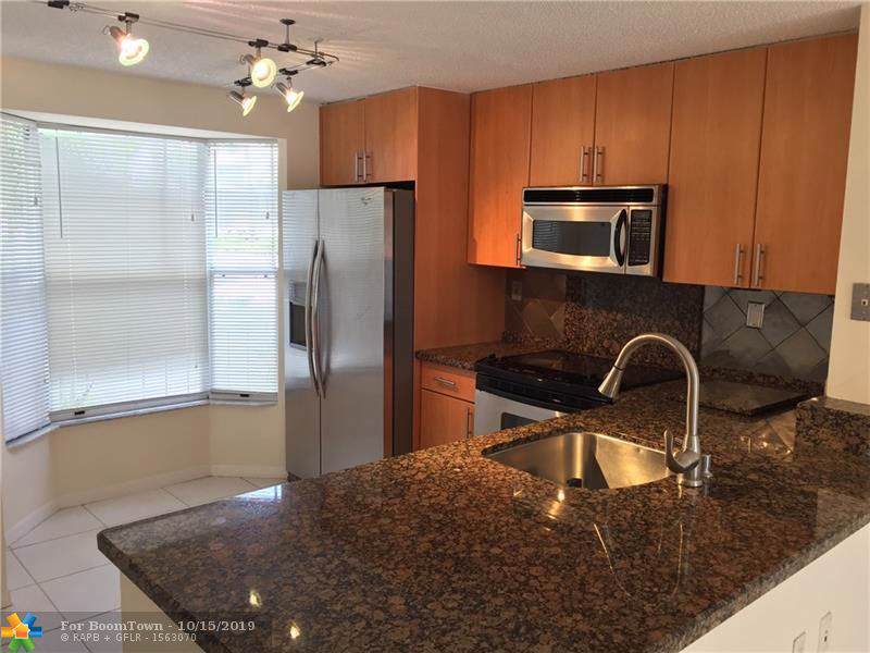 1084 Jeffery Street - Photo 1
