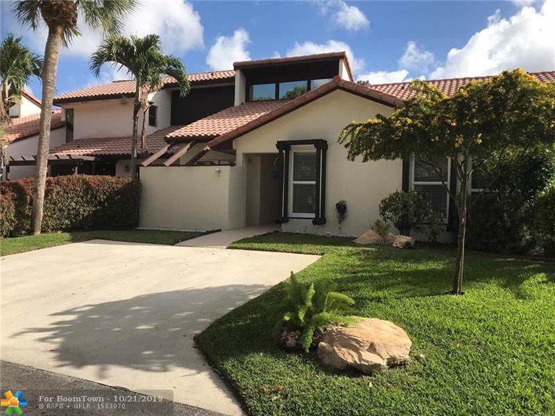 6640 Tiburon Cir - Photo 1