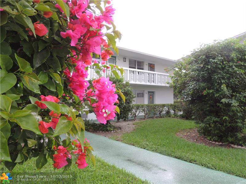 309 Farnham M - Photo 1