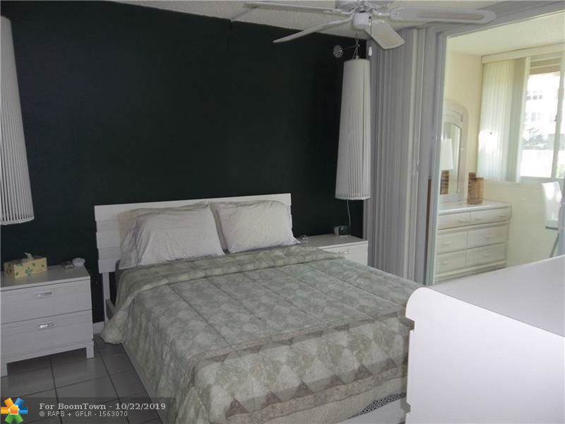 1889 Ocean Dr - Photo 1