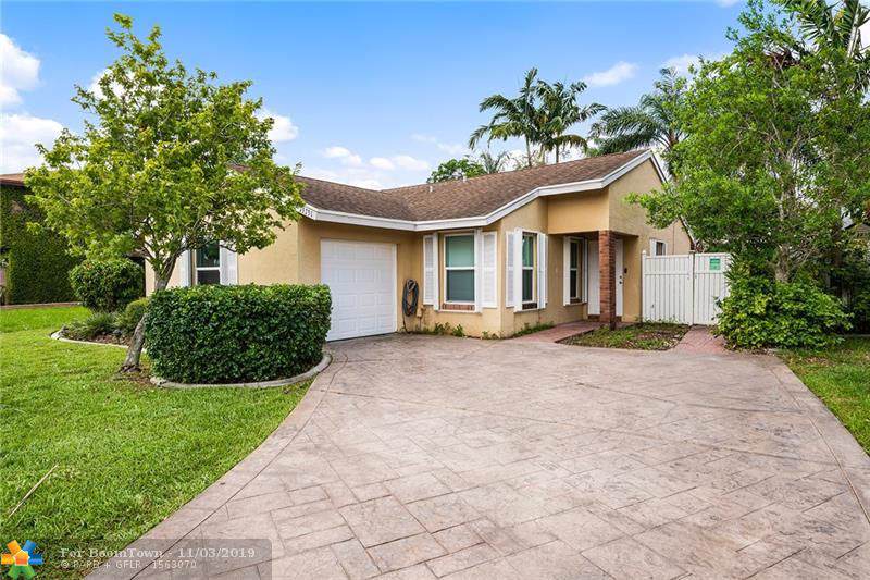 13731 Oak Ridge Dr - Photo 1