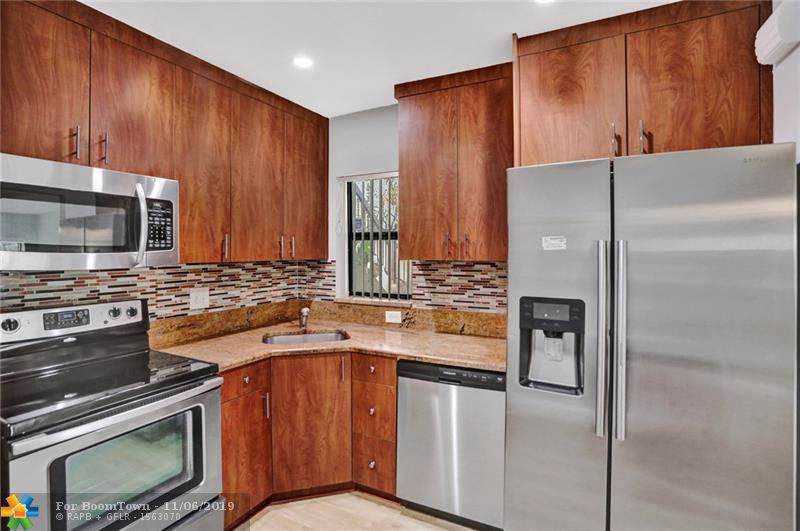 4671 Carambola Cir - Photo 1