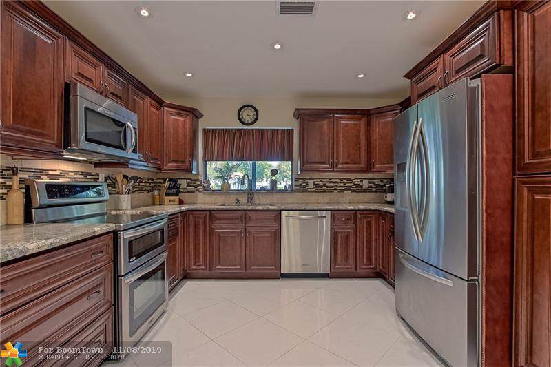 4126 79th Ave - Photo 1