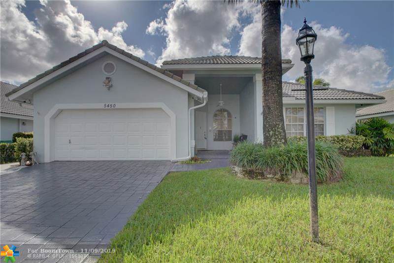 5450 Pine Ct - Photo 1