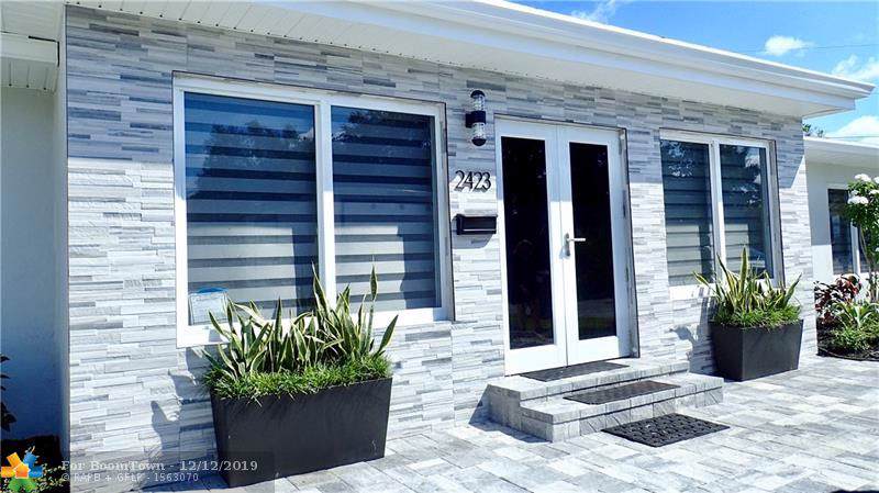 2423 25th Pl - Photo 1