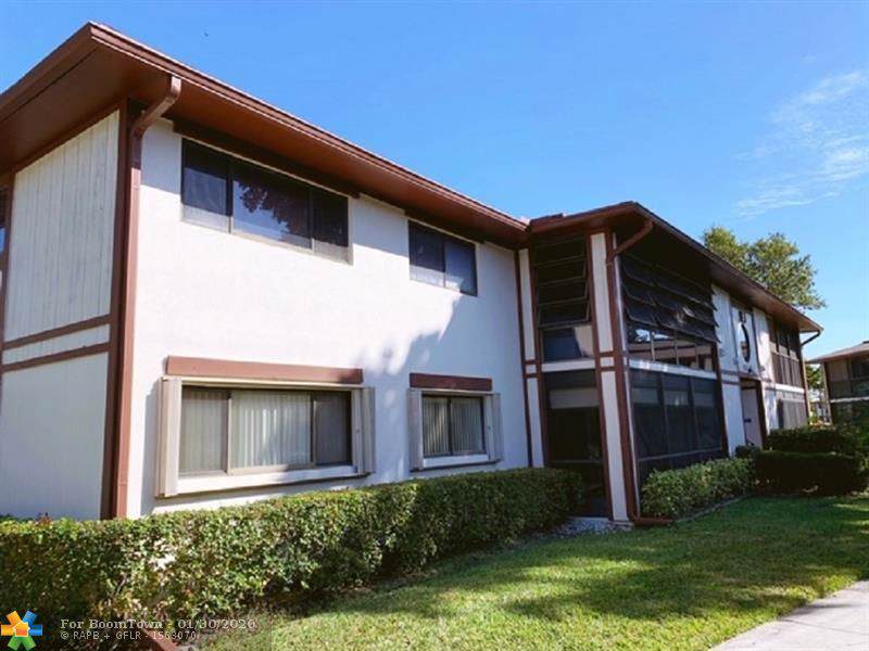 9506 Belfort Cir - Photo 1