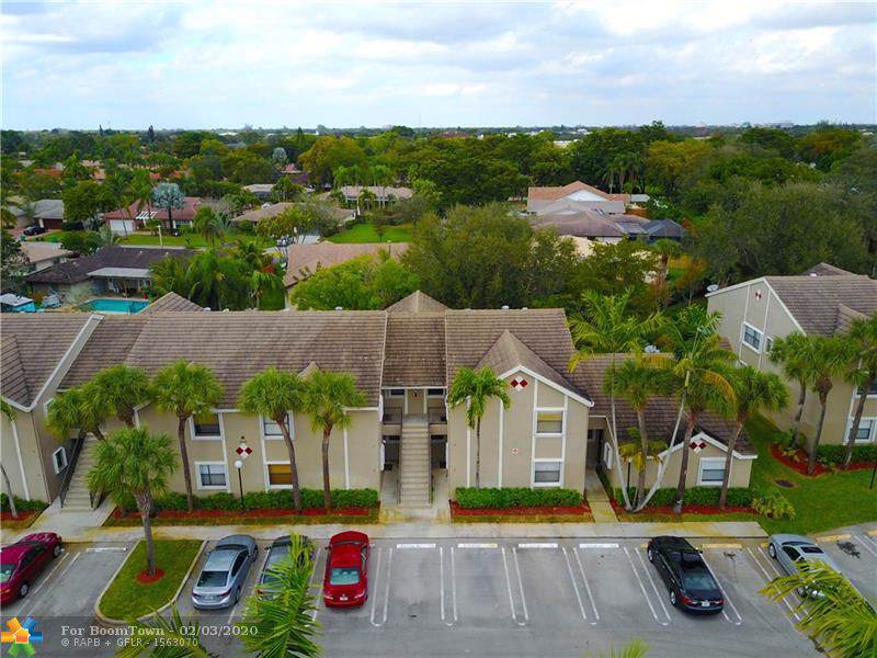 9649 Riverside Dr - Photo 1