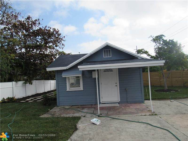 1201 Andrews Ave - Photo 1