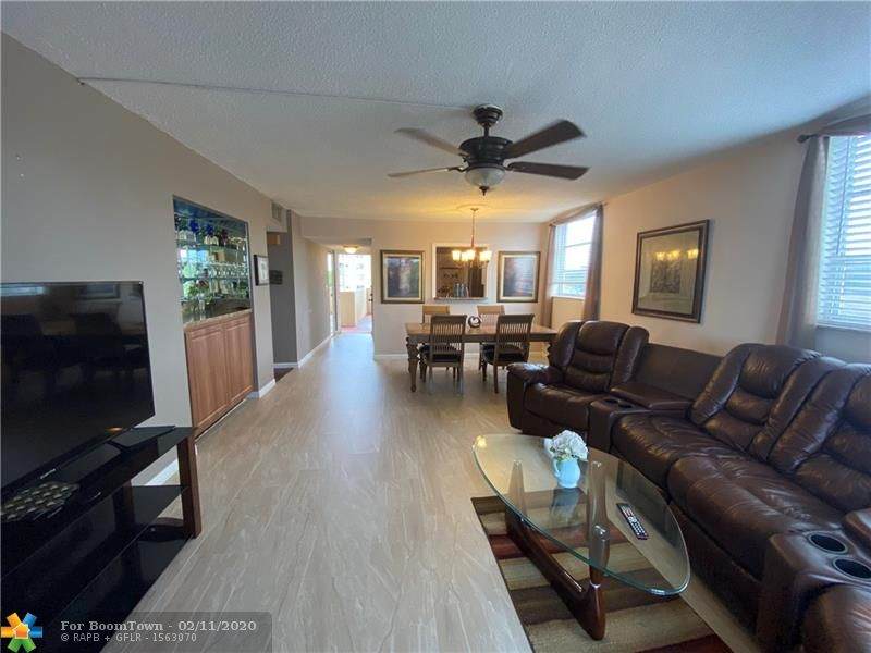 406 68th Ave - Photo 1