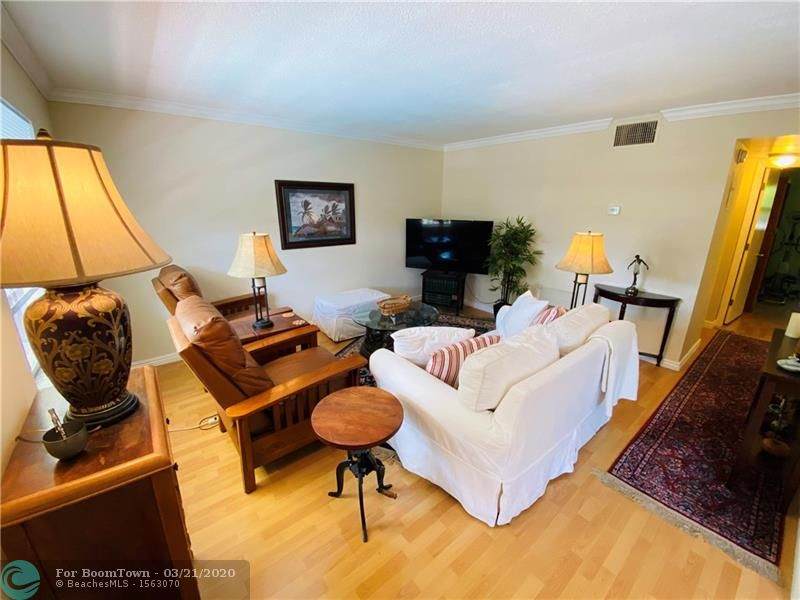 1125 16th Pl - Photo 1