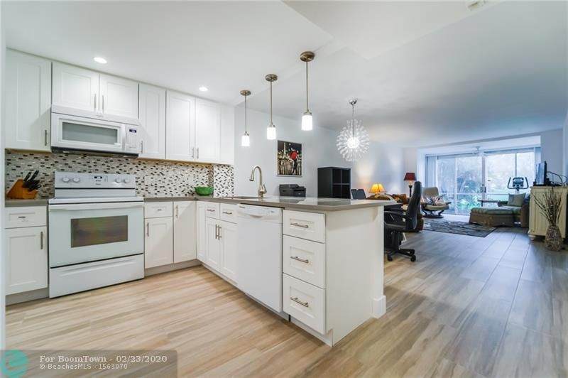 575 Oaks Ln - Photo 1