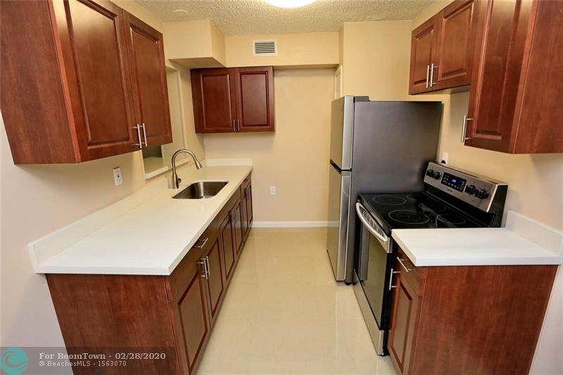 3511 1st Ct - Photo 1