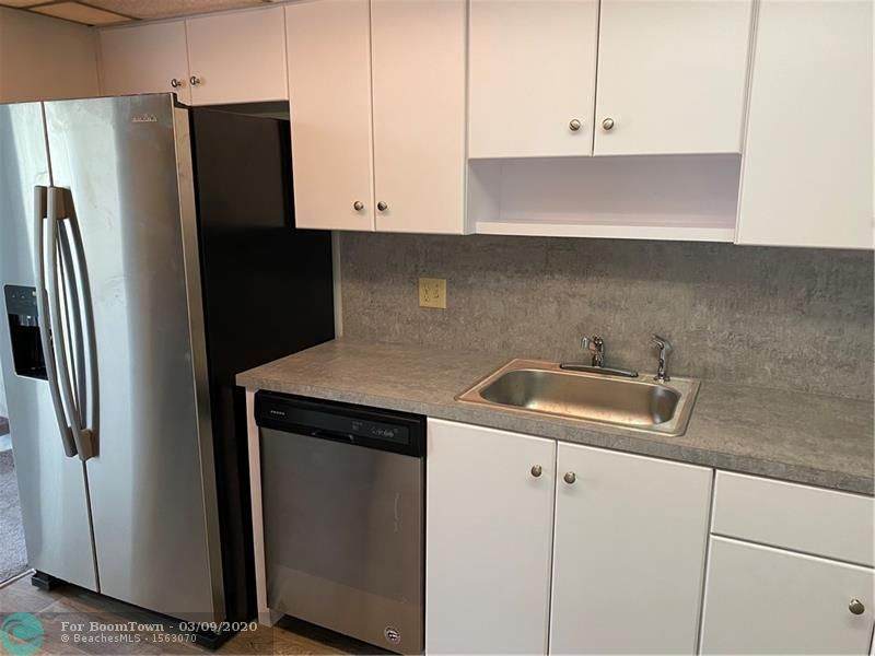 750 Coco Plum Cir - Photo 1