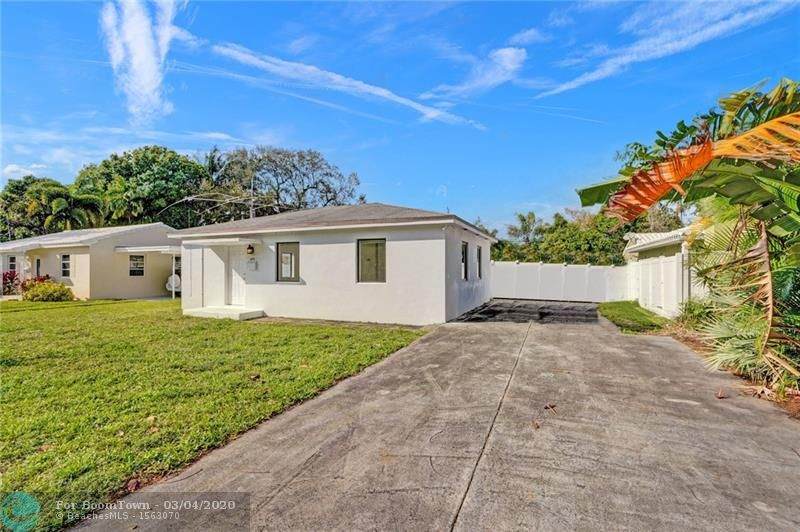 809 18th Ct - Photo 1
