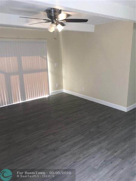 1045 Flagler Ave - Photo 1