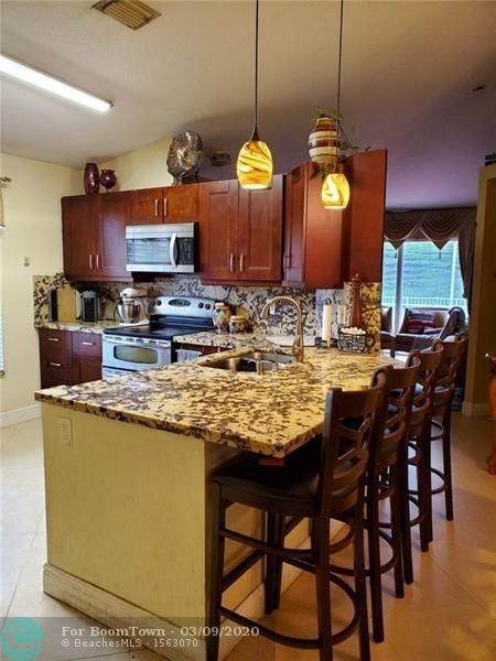 11881 57th St - Photo 1