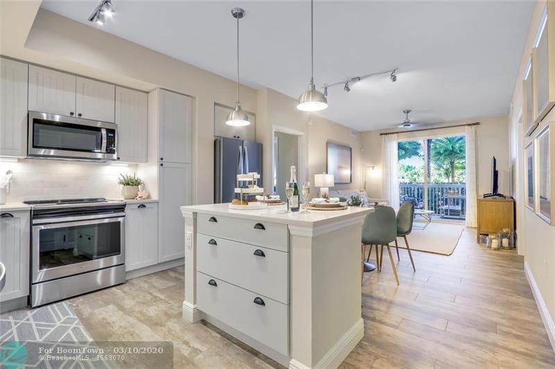 1333 Ocean Blvd - Photo 1