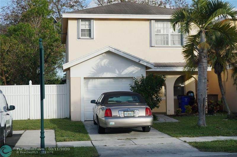 4066 Eastridge Cir - Photo 1