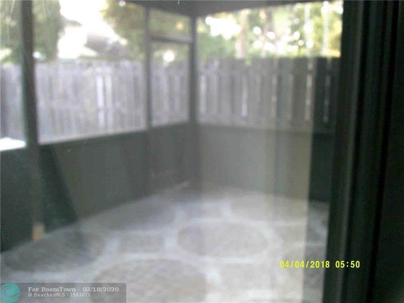 7435 34th St - Photo 1