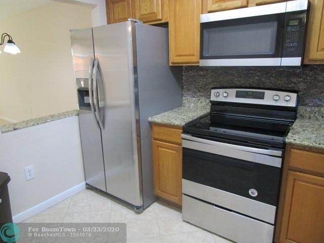 2711 Pine Island Rd - Photo 1
