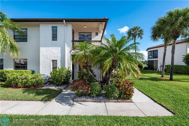 7920 Eastlake Dr - Photo 1