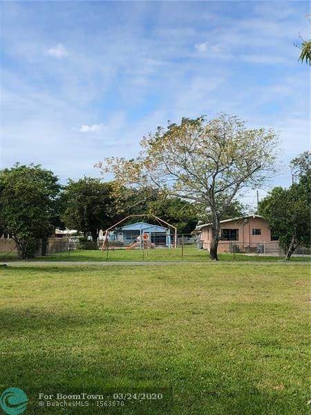 500 15th Ave - Photo 1