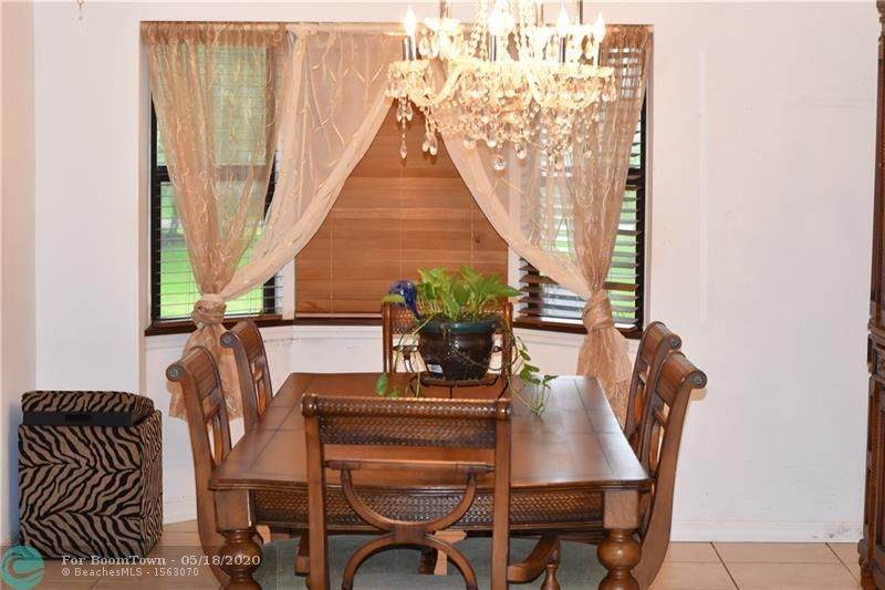5031 Bimini Cir - Photo 1