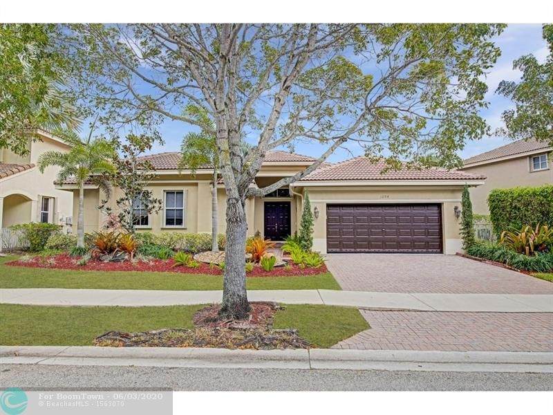 1294 Crossbill Ct - Photo 1