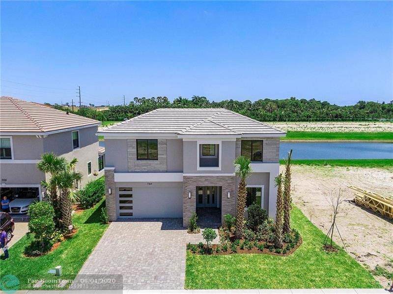 7164 Estero Dr - Photo 1