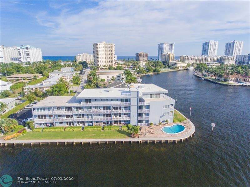 1201 Riverside Dr - Photo 1