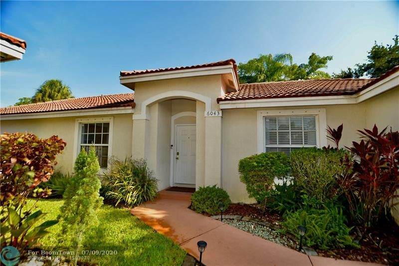 6043 45th Avenue - Photo 1