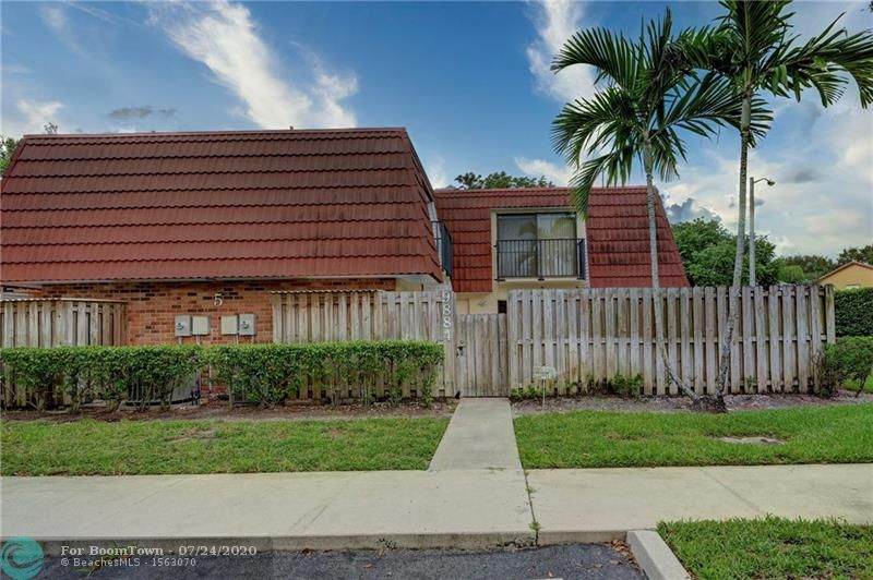 9884 6th Ct - Photo 1